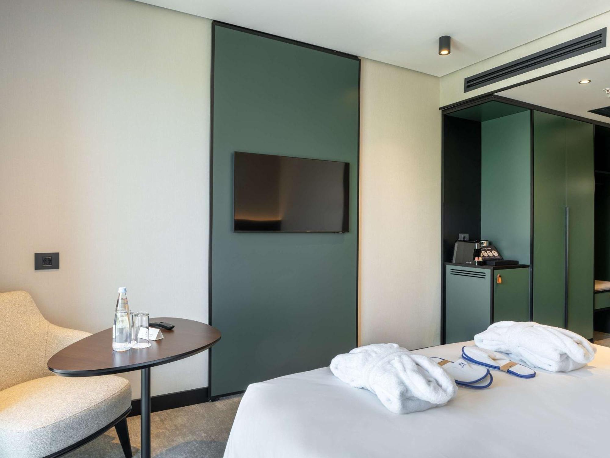 Novotel Tbilisi Center Dış mekan fotoğraf