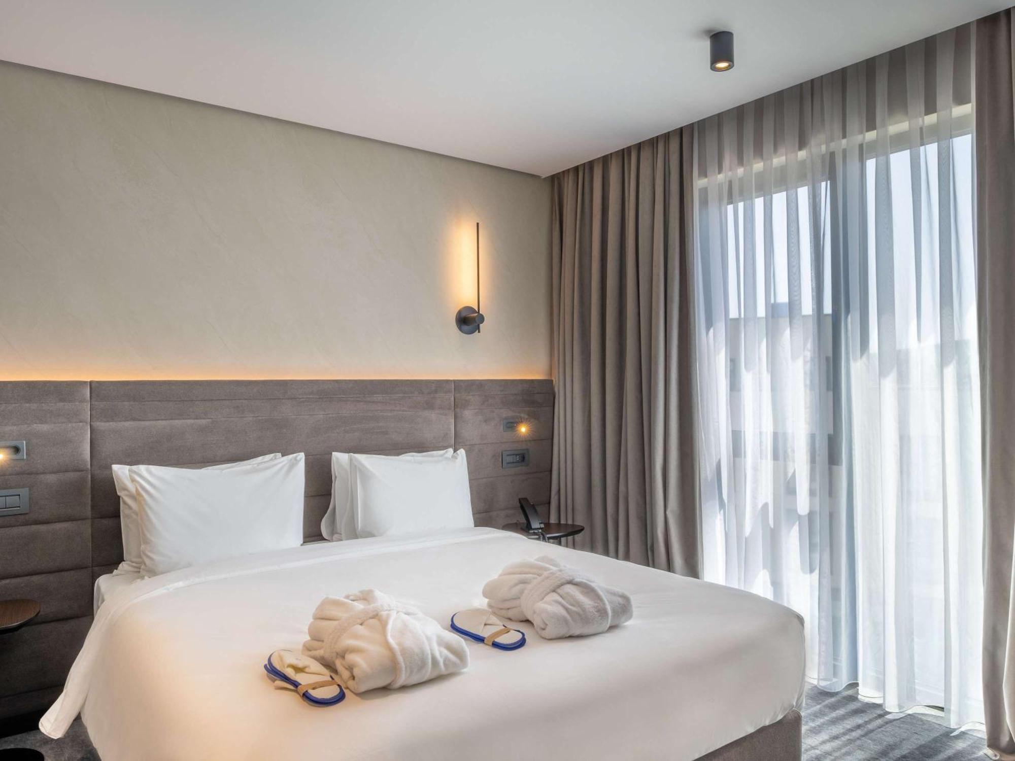 Novotel Tbilisi Center Dış mekan fotoğraf
