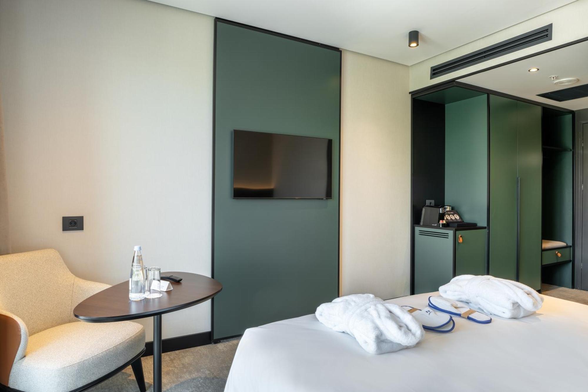 Novotel Tbilisi Center Dış mekan fotoğraf
